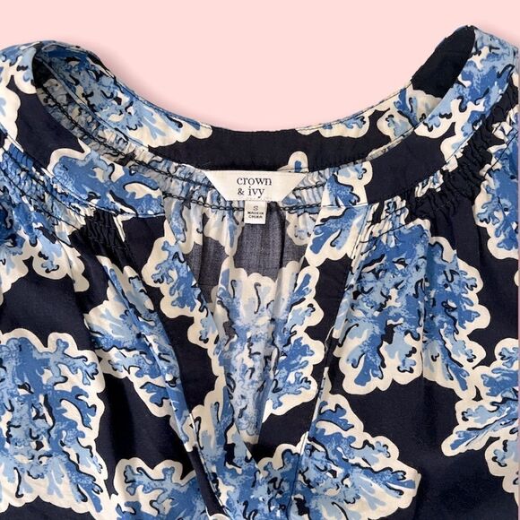 ⭐️2⭐️ Crown & Ivy Tunic Shirts Size Small - Picture 8 of 8